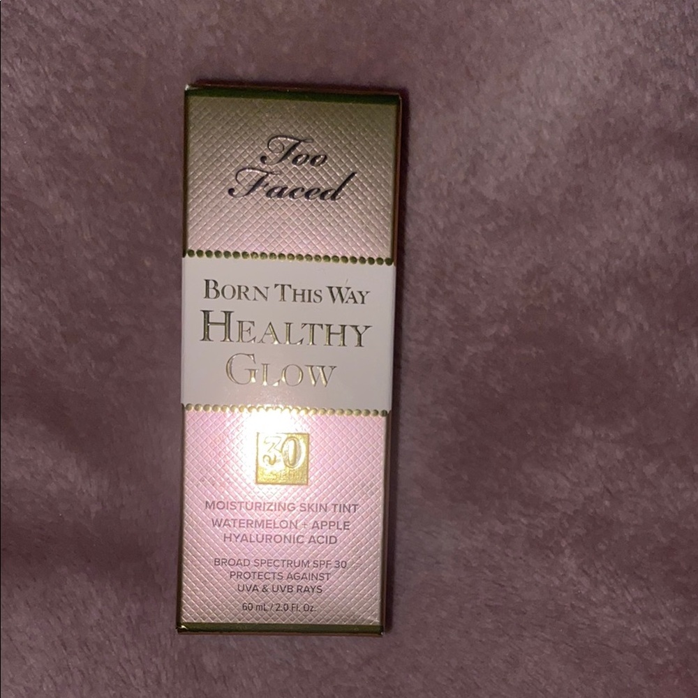 Too faced born this way healthy glow foundation shade light beige
